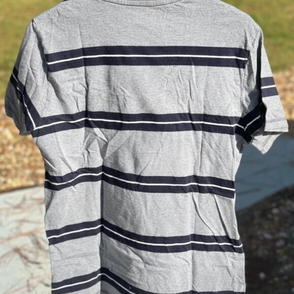 Aeropostale Striped Embroidered T Shirt Men's Medium Gray / Black - Picture 3 of 7